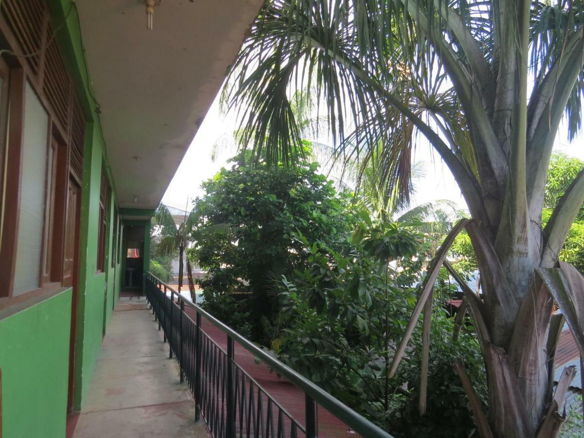 Tambopata Hostel Bambu 马尔多纳多港 外观 照片