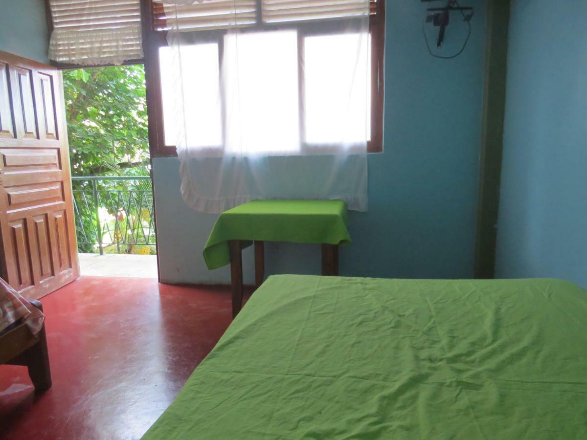 Tambopata Hostel Bambu 马尔多纳多港 外观 照片