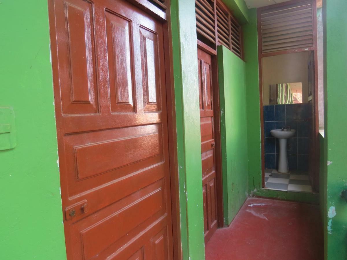 Tambopata Hostel Bambu 马尔多纳多港 外观 照片